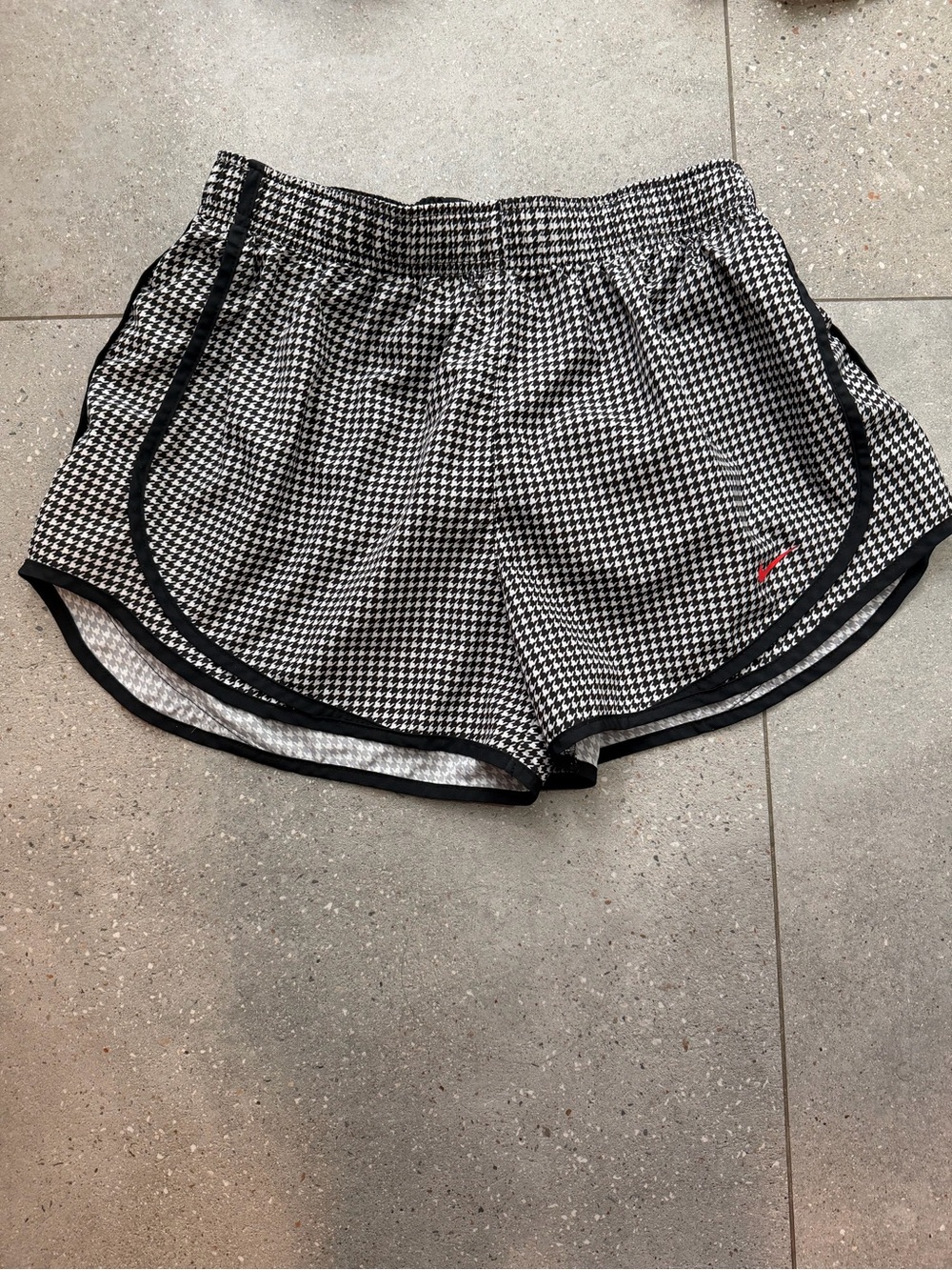 Bundle of 4 Nike DRI-FIT Running Shorts - Picture 12 of 13